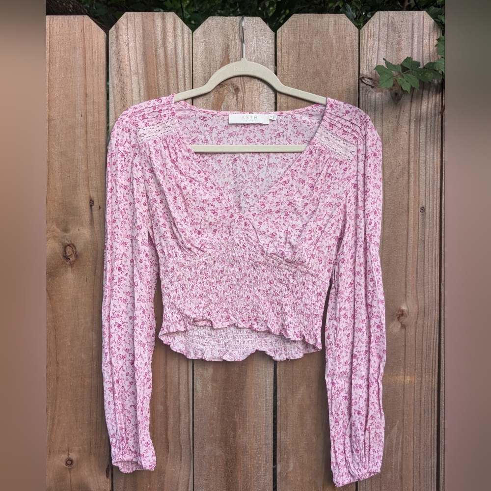 ASTR the Label Ditsy Pink Floral Crop Top